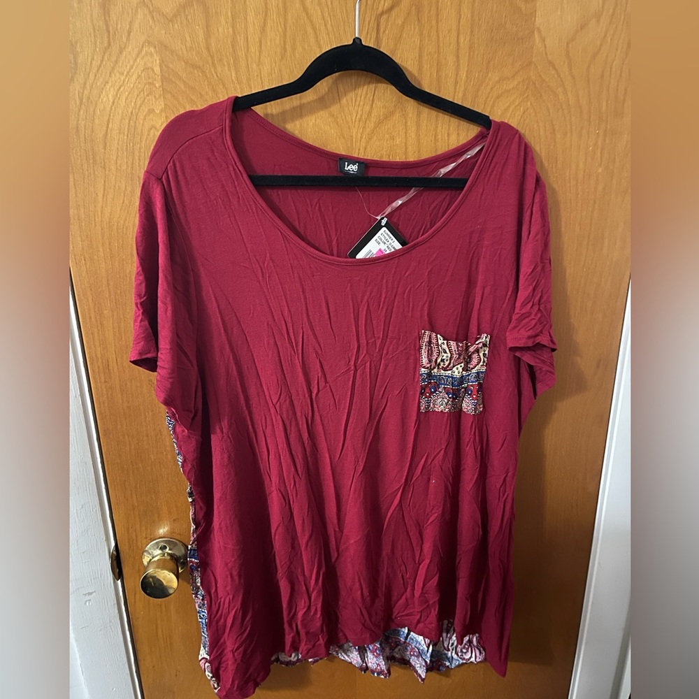 Red pattern t-shirt
